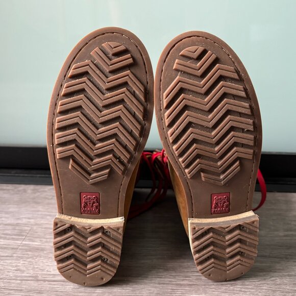 Kodiak Women's 8 in Cloverdale Plaid Ankle Boot - Picture 8 of 11